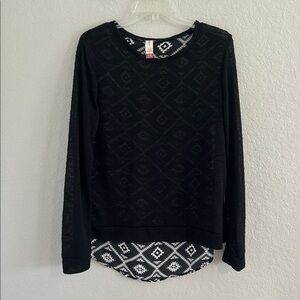 No Boundaries Black and White Layered Blouse